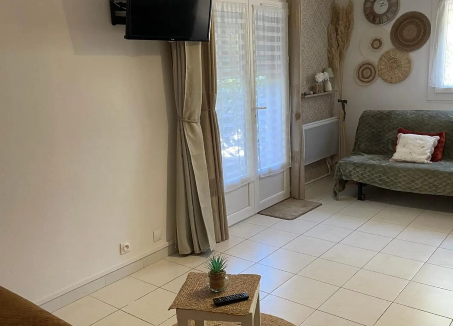 La Bandolaise Apartment